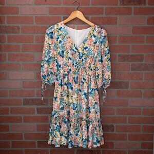 NWOT - Floral V-Neck 3/4 Sleeve Dress - Small